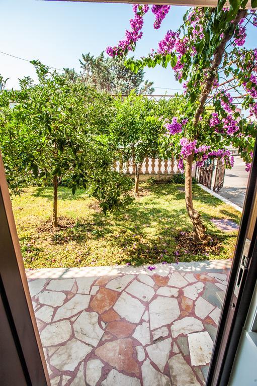 Dadule Apartments Podstrana Oda fotoğraf