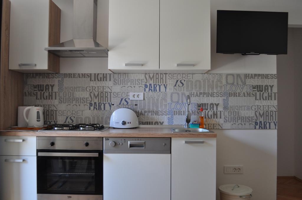 Dadule Apartments Podstrana Oda fotoğraf